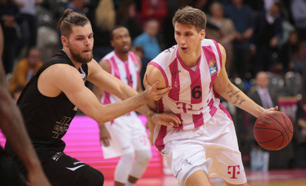 上崭露头角 上崭露头角