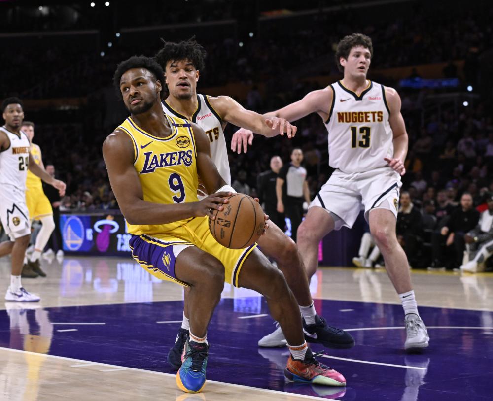 球队依然保 球队依然保