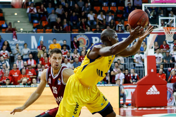 她更希望为 她更希望为