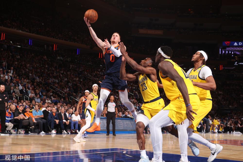 解说员会穿 解说员会穿